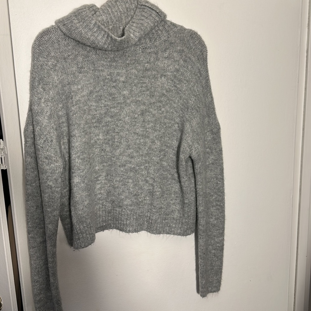 Gray Turtleneck Sweater With Open Back - image 2